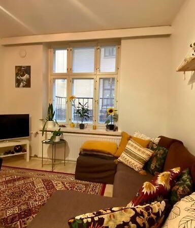 Lovely Apartment In The Centre, Street Level And Inner Yard Helsinki Eksteriør billede